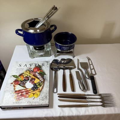 Chantal Cobalt Blue Fondue Set plus Cheese Knives & More (K-HS)