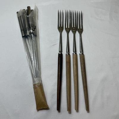 Chantal Cobalt Blue Fondue Set plus Cheese Knives & More (K-HS)