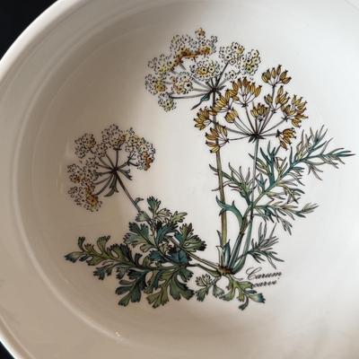 Large Villeroy & Boch ‘Botanica’ Dish Set plus Two ‘French Garden’ Bowls (LR-HS)