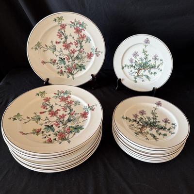 Large Villeroy & Boch ‘Botanica’ Dish Set plus Two ‘French Garden’ Bowls (LR-HS)