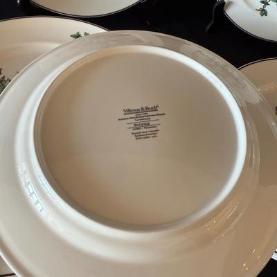 Large Villeroy & Boch ‘Botanica’ Dish Set plus Two ‘French Garden’ Bowls (LR-HS)
