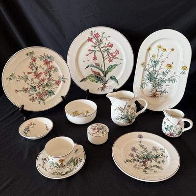 Large Villeroy & Boch ‘Botanica’ Dish Set plus Two ‘French Garden’ Bowls (LR-HS)