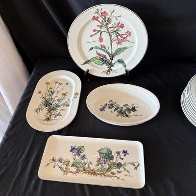 Large Villeroy & Boch ‘Botanica’ Dish Set plus Two ‘French Garden’ Bowls (LR-HS)
