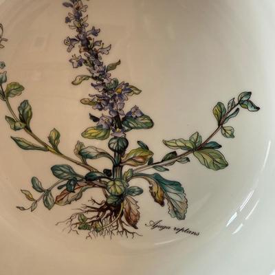 Large Villeroy & Boch ‘Botanica’ Dish Set plus Two ‘French Garden’ Bowls (LR-HS)