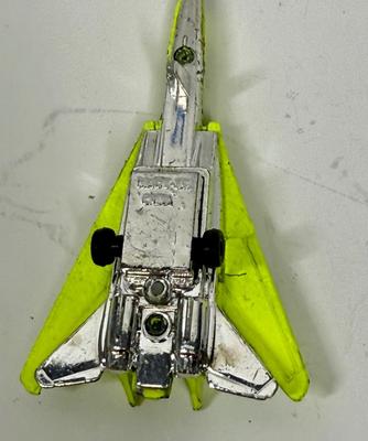 Sale Photo Thumbnail #304: Bright optic green and polished silver, good condition. Approx. 3" long.