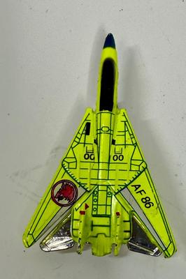 Sale Photo Thumbnail #305: Bright optic green and polished silver, good condition. Approx. 3" long.