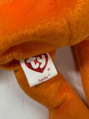 Sale Photo Thumbnail #440: In good condition. One devil is missing it;s ear tag.