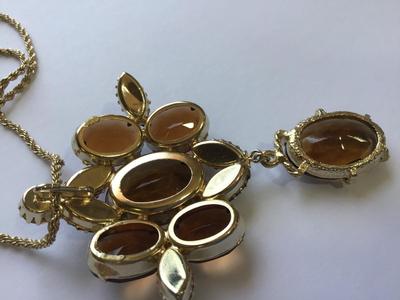 Beautiful Vintage Glass Statement Necklace