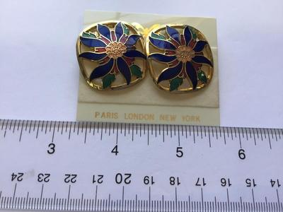 Vintage Colosseum Earrings on Card