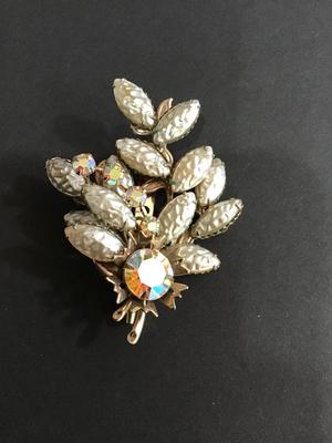 Vintage flower spray brooch