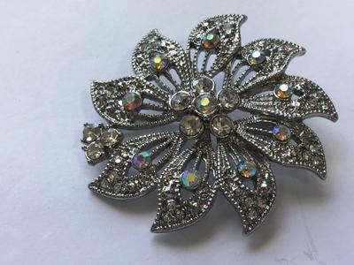 Beatiful Silver Rhinestone Brooch