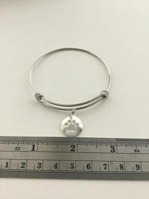Paw print fashion charm bracelet