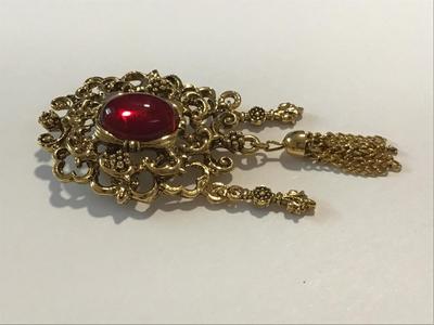 Beatiful Gold Tone Tassel Red Cabochon Brooch