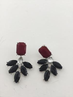 Unmarked beautiful faux gem statement earrings