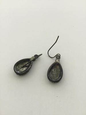 Unmarked green dangle earrings
