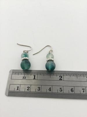 Green dangle fashion earrings