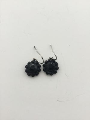 Silver tone black flower fashion earrings