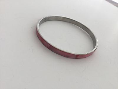 Pink fashion bangle bracelet