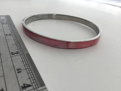 Pink fashion bangle bracelet