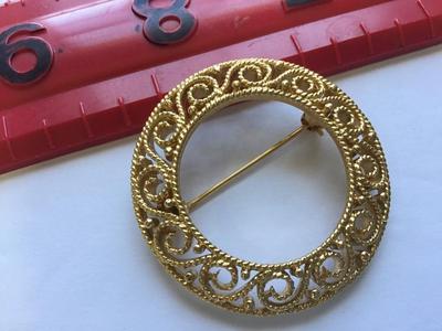 Gold Tone Brooch