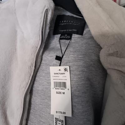 Sale Photo Thumbnail #548
