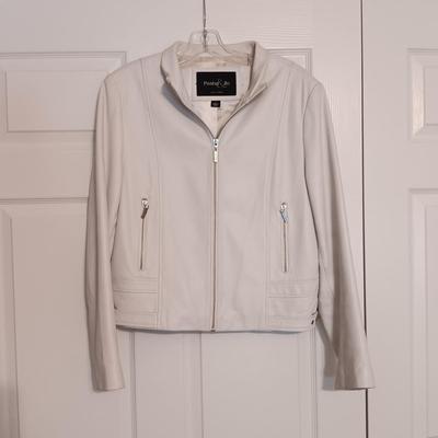 Sale Photo Thumbnail #628