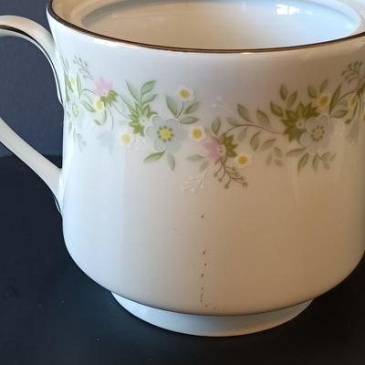 LOT 265: Johann Haviland Forever Spring Serving Dishes