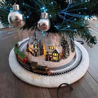 LOT 264: Bradford Exchange Thomas Kinkade Holiday Sparkle Fiber Optic Table Top Tree