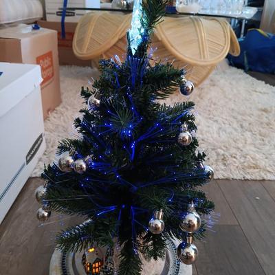 LOT 264: Bradford Exchange Thomas Kinkade Holiday Sparkle Fiber Optic Table Top Tree