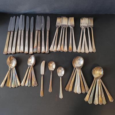 LOT 255: Large Collection of Plated and Stainless Steel Silverware