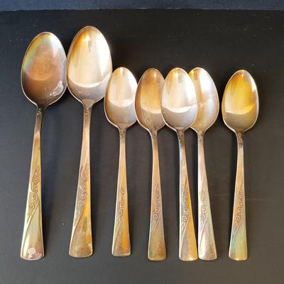 LOT 255: Large Collection of Plated and Stainless Steel Silverware