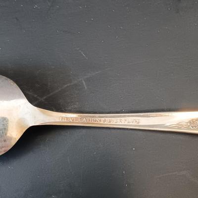 LOT 255: Large Collection of Plated and Stainless Steel Silverware