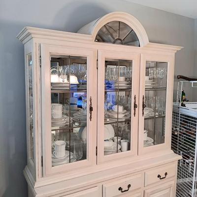 LOT 251: Solid Wood China Cabinet