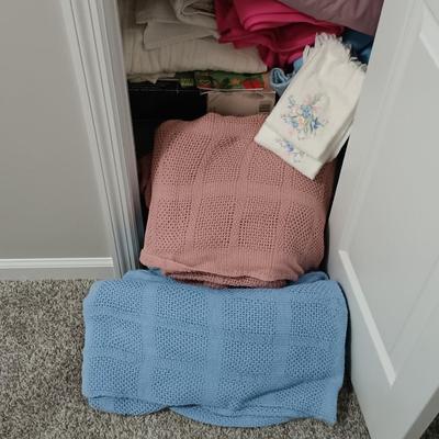 LOT 184: Closet Cleanout - Towels, Linens and More