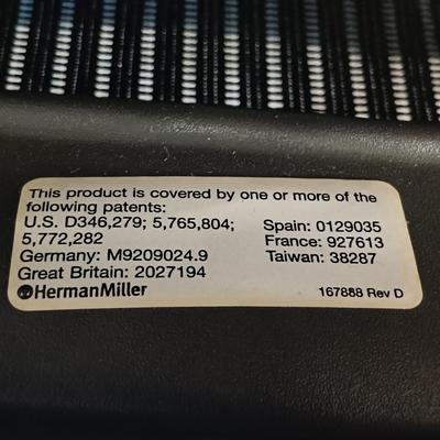 LOT 245: Herman Miller Aeron Chair