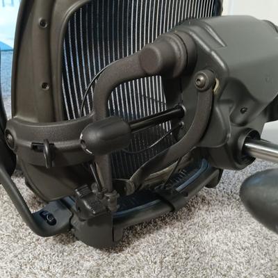 LOT 245: Herman Miller Aeron Chair