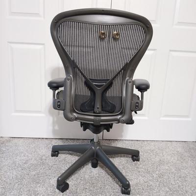 LOT 245: Herman Miller Aeron Chair