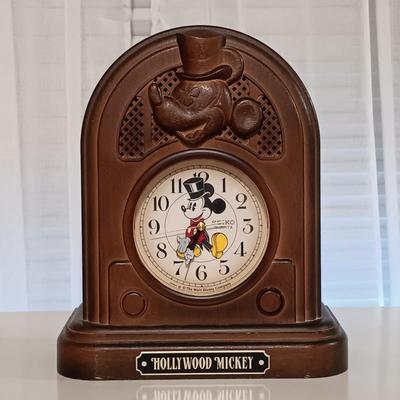 LOT 247: Vintage Seiko Disney Faux Wood Mickey Mouse Clock with (2) Universal Studios Sweaters Sz Small