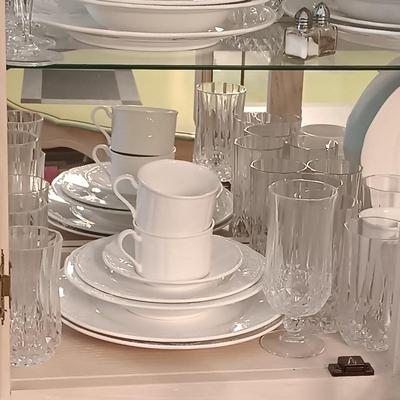 LOT 250: Mikasa Hampton Bays Bone China Dish Collectiion with Crystal Glassware