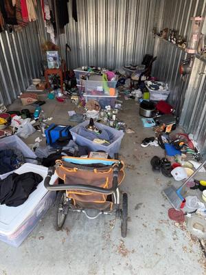 Storage locker auction