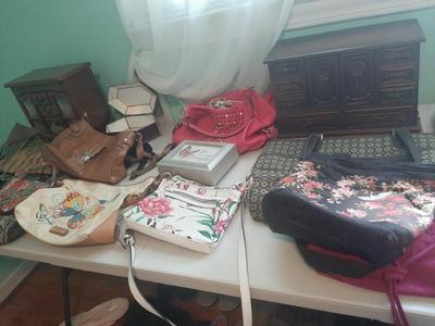 Sale Photo Thumbnail #33