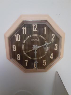 Spartus Clock