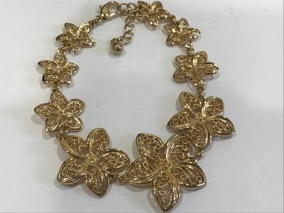Gold Tone Bracelet Claw Hook