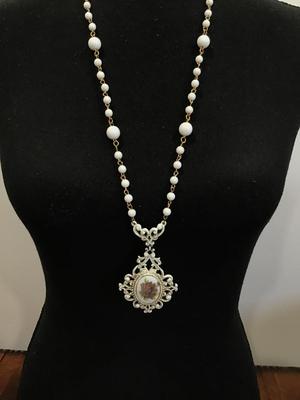 Florenza Victorian Revival Cameo Necklace Vintage