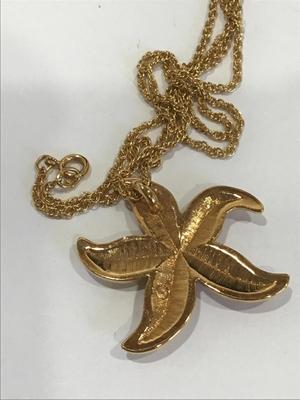 Gold Tone Starfish Nice Chain Necklace