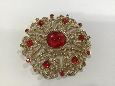 Sarah Coventry Large Brooch