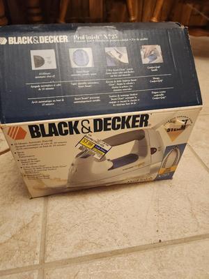 Black and Decker Iron