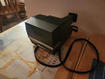 Polaroid 600 Land Camera