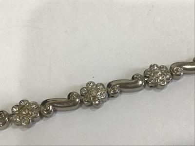 Dainty Flower Tennis Style Bracelet
