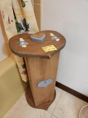 Rabbit Stand Decor/ Toilet Paper Holder
